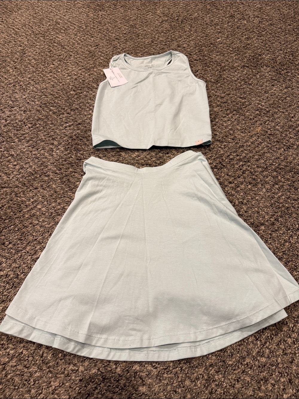 Omi Jo modest crop and skater skirt in mint nwt